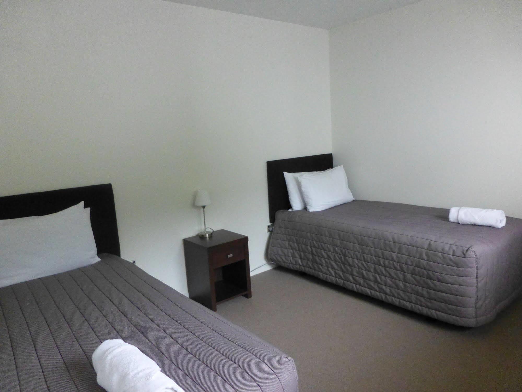 The Park Motel Hawera Exteriör bild