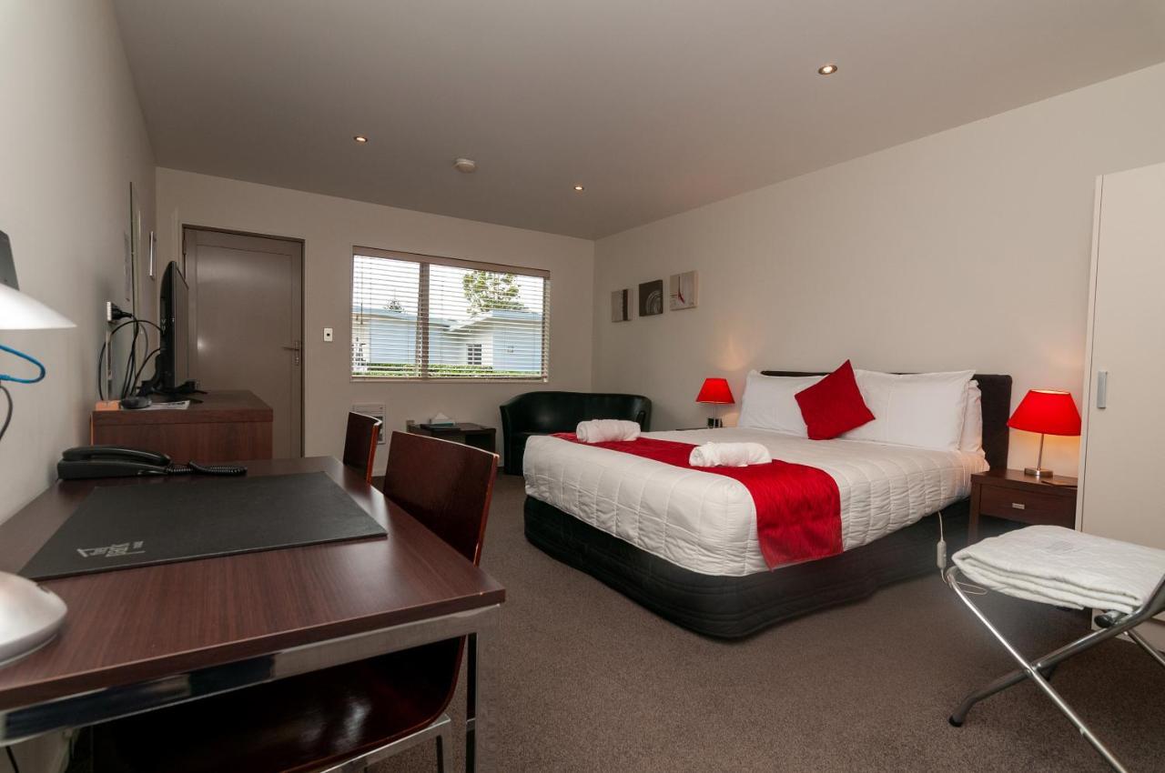 The Park Motel Hawera Exteriör bild