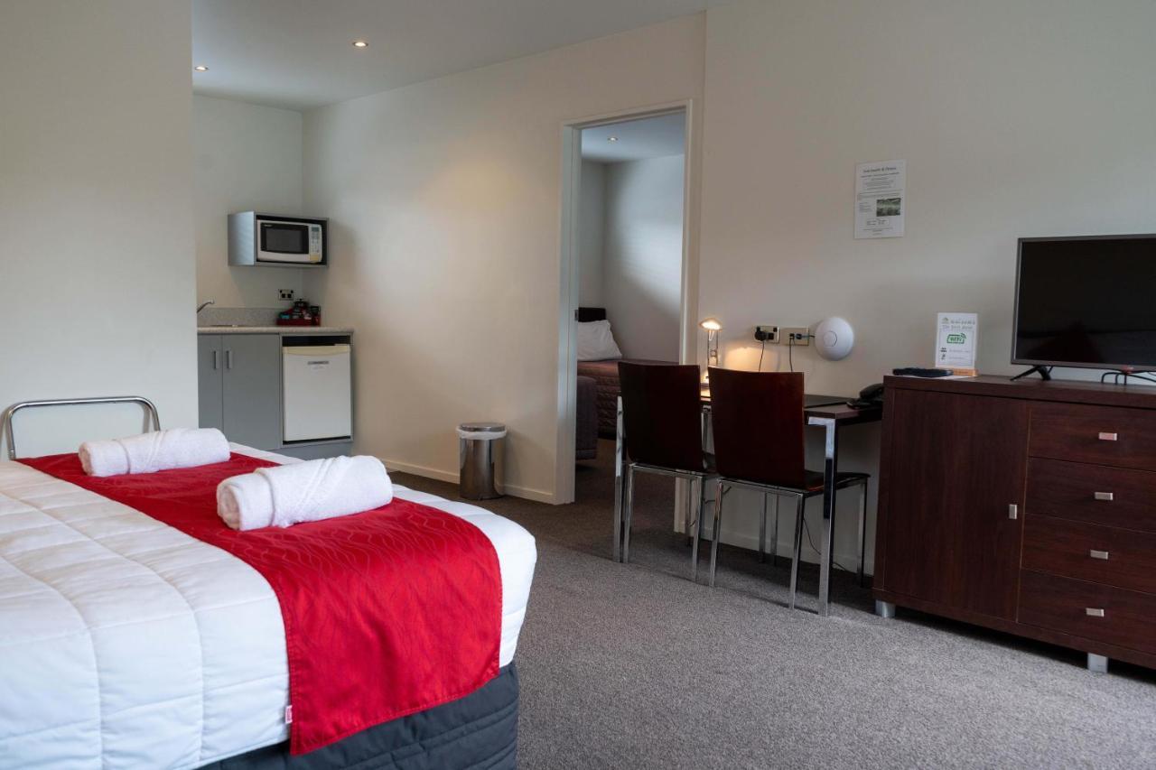 The Park Motel Hawera Exteriör bild